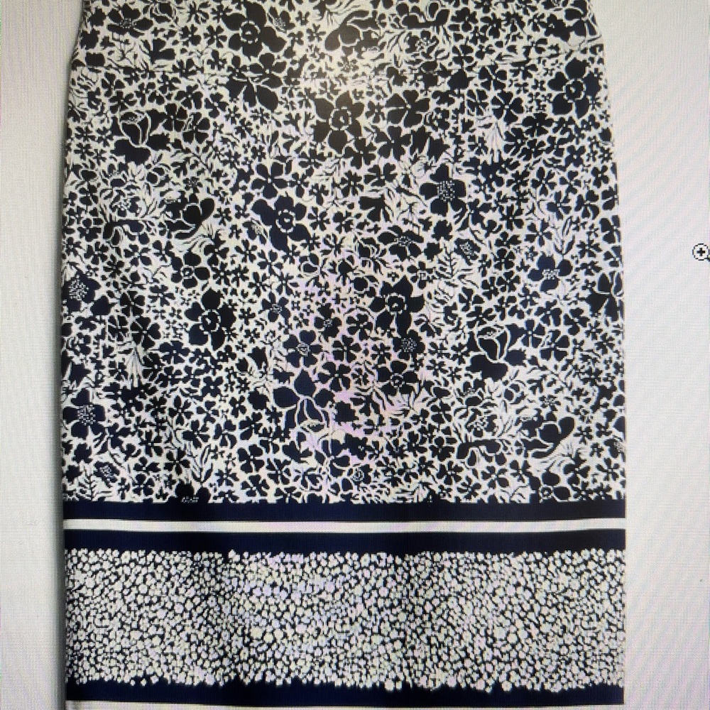 Pencil skirt, white and navy ,stretchy in a very pretty print